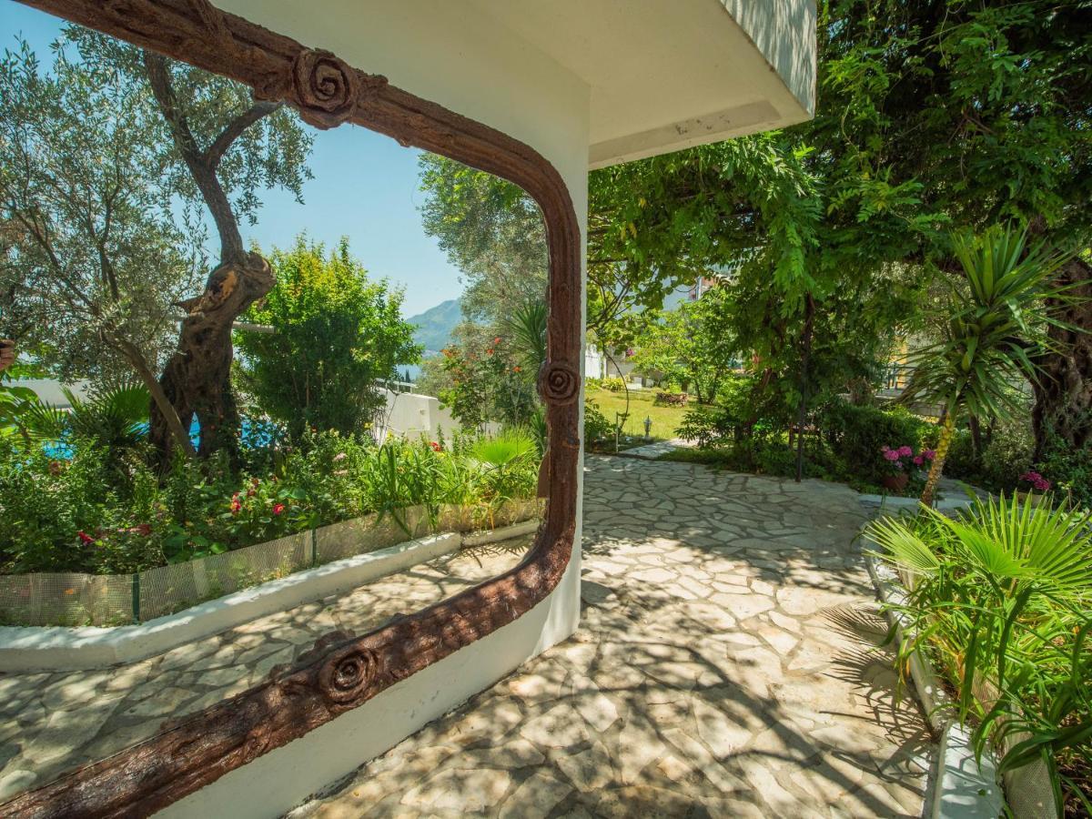 The Turtles Garden Villa Becici  Exterior photo