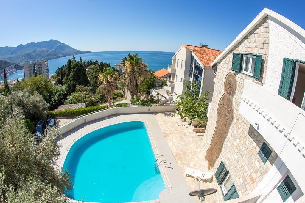 The Turtles Garden Villa Becici  Exterior photo